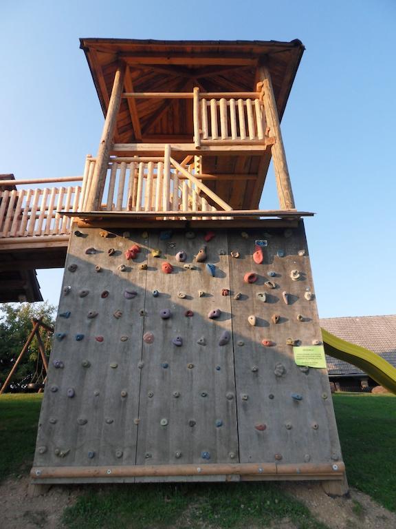 Alloggio per agriturismo Pri Lazarju Farm Podgrad (Osrednjeslovenska)